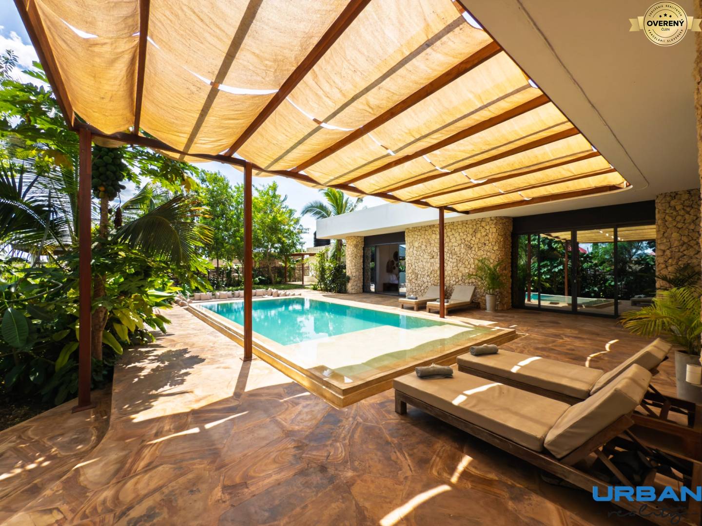 LUXURY 2-BEDROOM VILLA IN PAJE