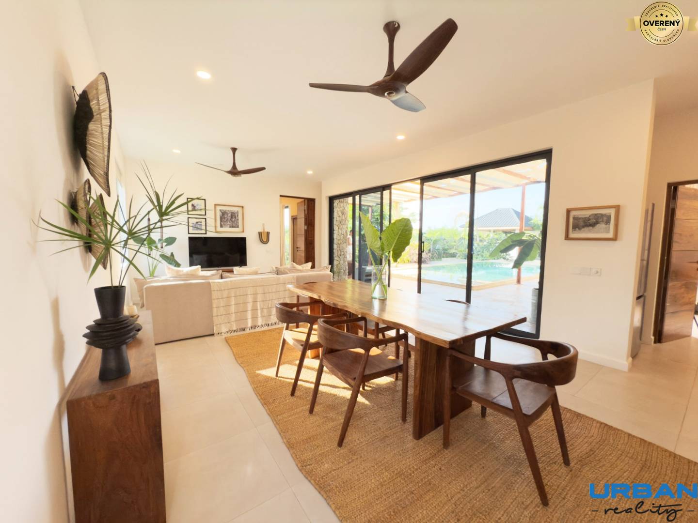 LUXURY 2-BEDROOM VILLA IN PAJE