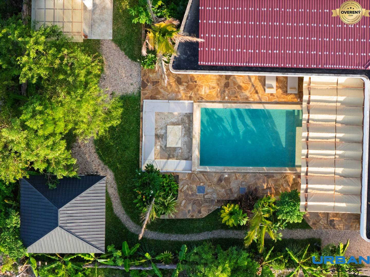 LUXURY 2-BEDROOM VILLA IN PAJE