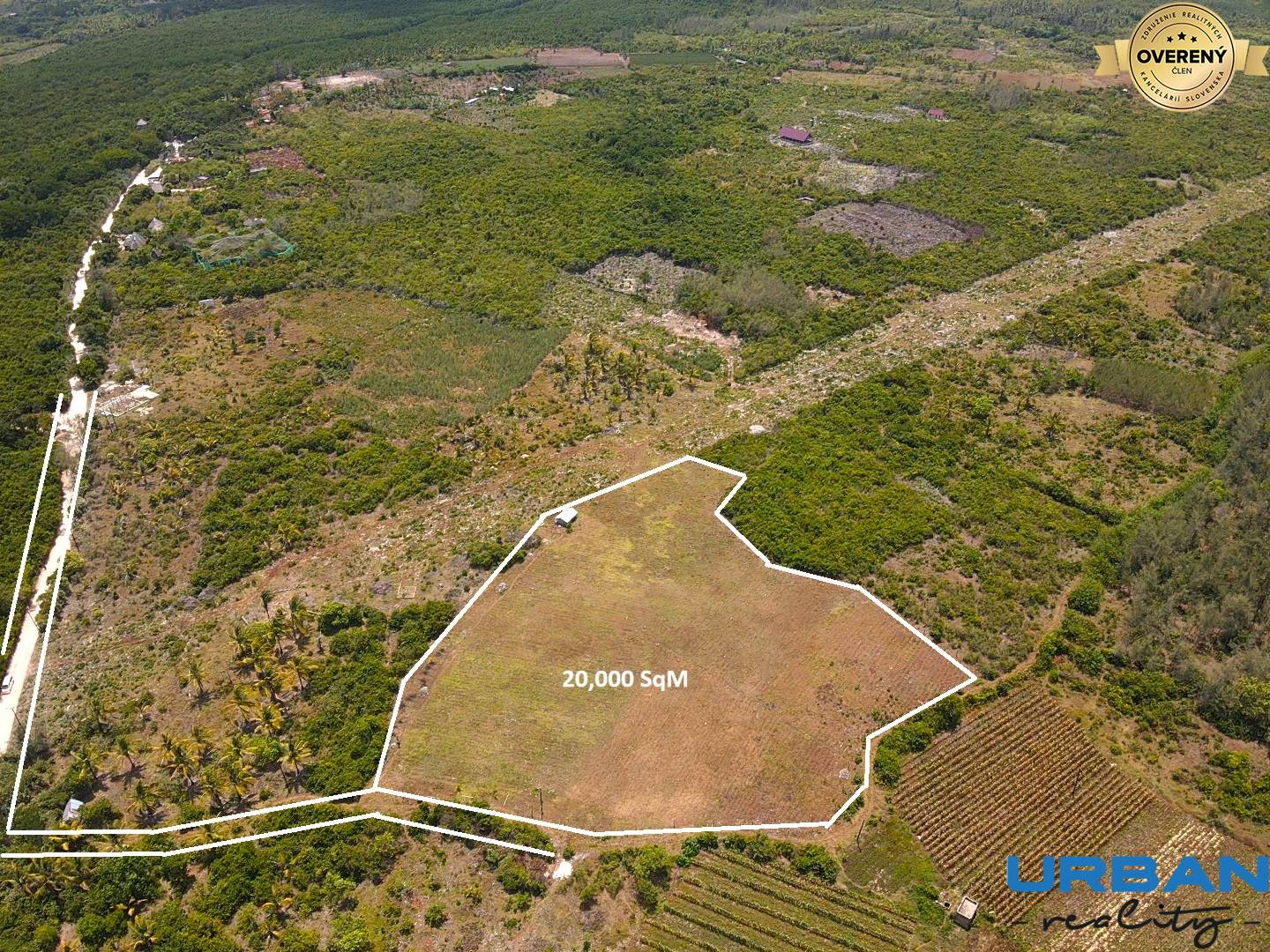 EXCEPTIONAL FARMLAND & INVESTMENT OPPORTUNITY BORDERING JOZANI PARK