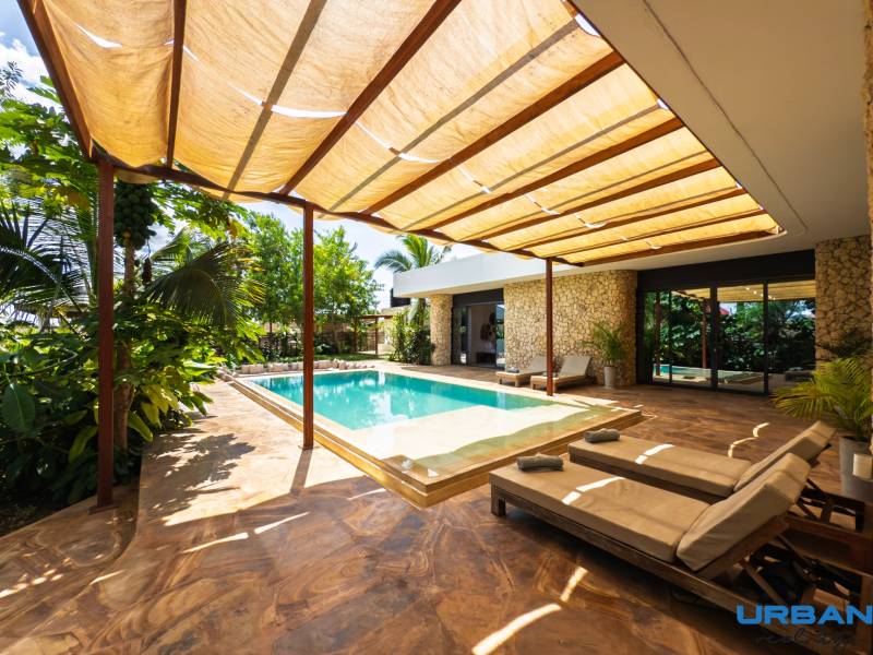 LUXURY 2-BEDROOM VILLA IN PAJE